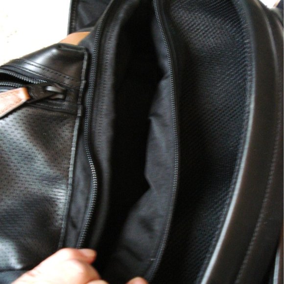 NEW COACH F56543 GUNMETAL BLACK LEATHER TREK BACKPACK + BONUS PENS-$600+VALUE! - Picture 3 of 13